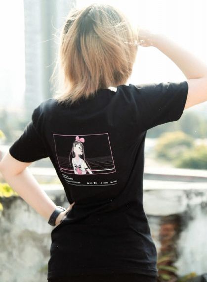 免费看美女脱得光溜溜的图片_高清高清完整版播放