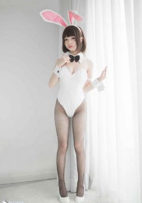 日本少妇挤乳喷奶水喂男人_1080在线手机播放