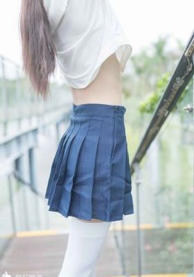 六月婷婷久久_720日韩免费观看