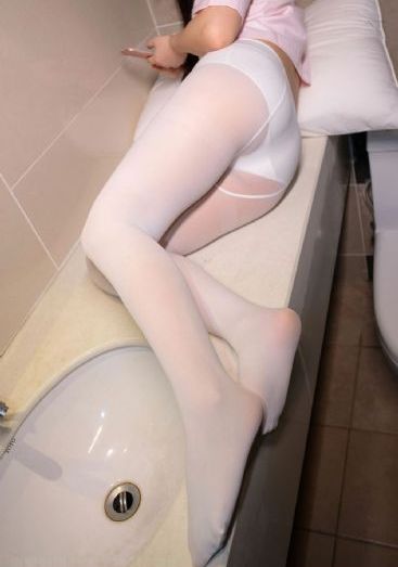办公室双腿打开揉弄在线观看_超清高清迅雷在线观看